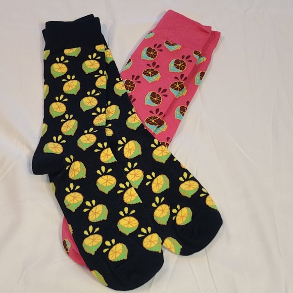 2 pairs of women's socks - Picture 15 of 16